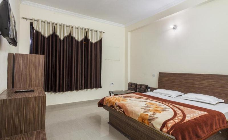 Hotel Devi Mahal Katra  Luaran gambar